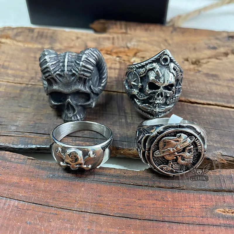 4 Pcs Stainless Steel Skull Rings Set sold by GTHIC product image thumbnail 2