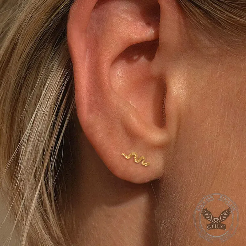 Snake Titanium Septum Piercing Lip Ring sold by GTHIC product image thumbnail 2