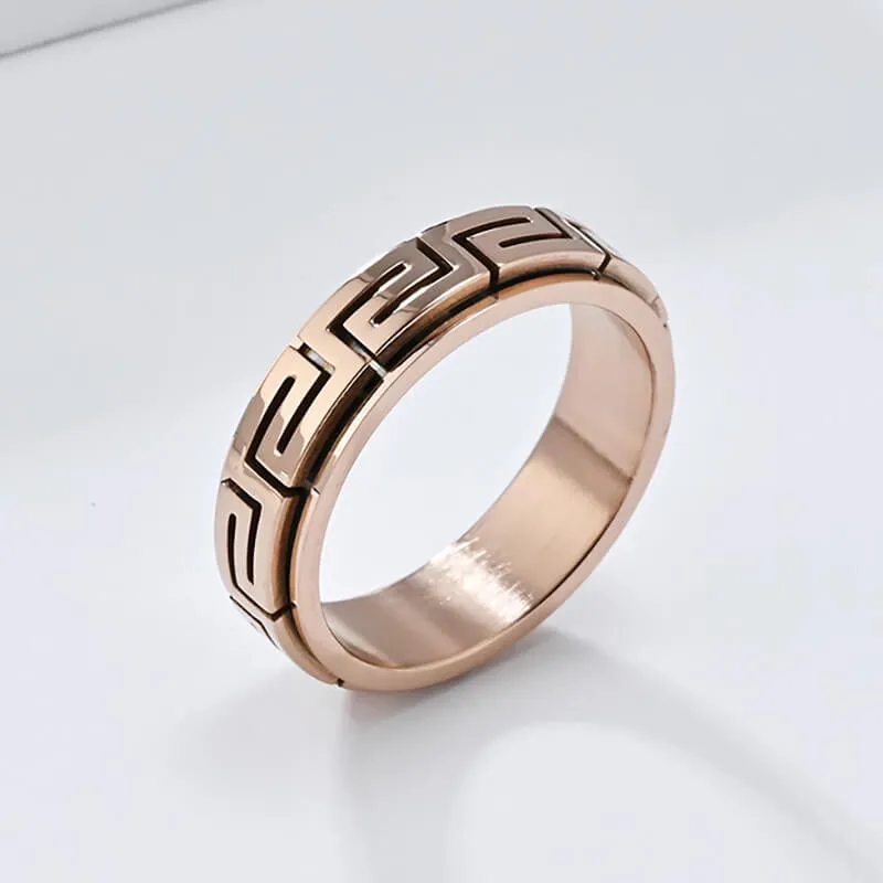 Minimalist Great Wall Pattern Stainless Steel Spinner Ring sold by GTHIC product image thumbnail 3