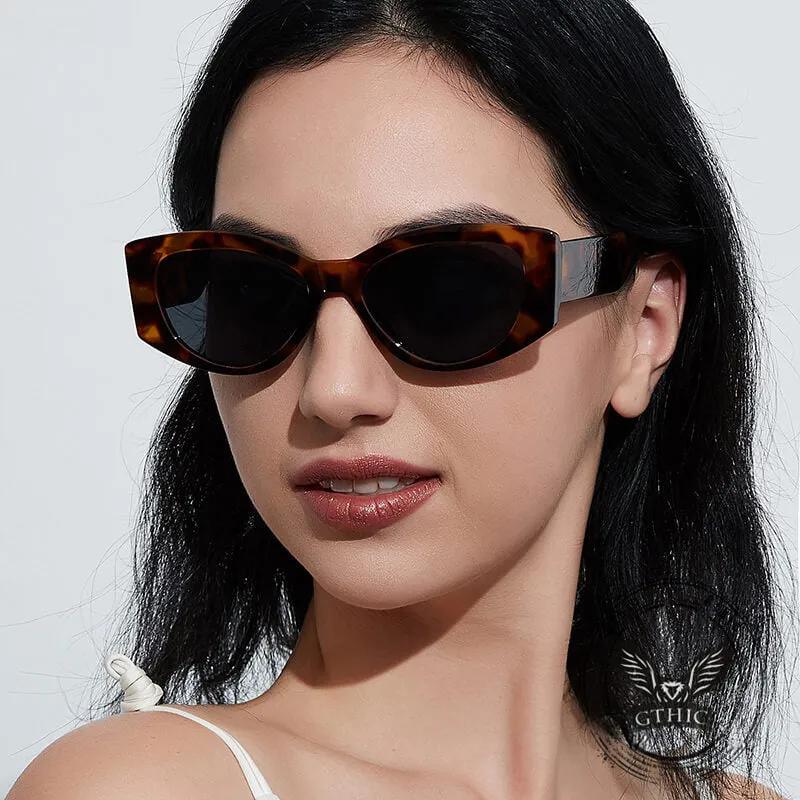 Vintage Tortoiseshell Cat-Eye PC Sunglasses sold by GTHIC product image thumbnail 2