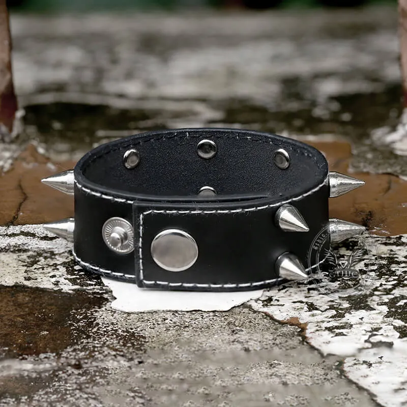 Minimalist Rivets Leather Punk Bracelet sold by GTHIC product image thumbnail 4