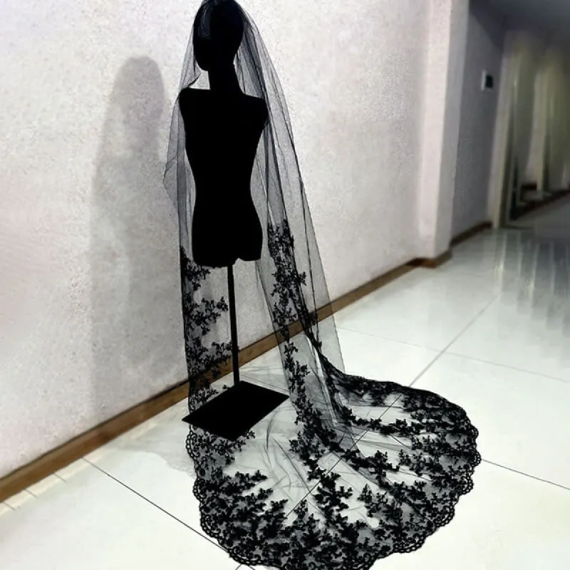 Vintage Mysterious Bride Lace Veil sold by GTHIC