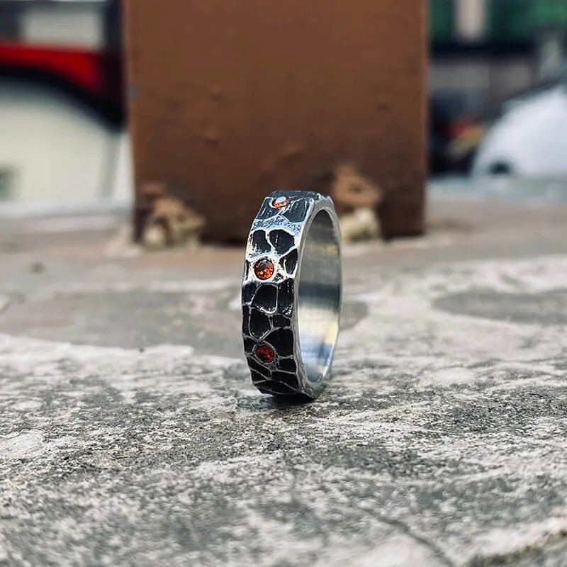 Vintage Hammer Pattern Zircon Inlaid Stainless Steel Ring sold by GTHIC product image thumbnail 4