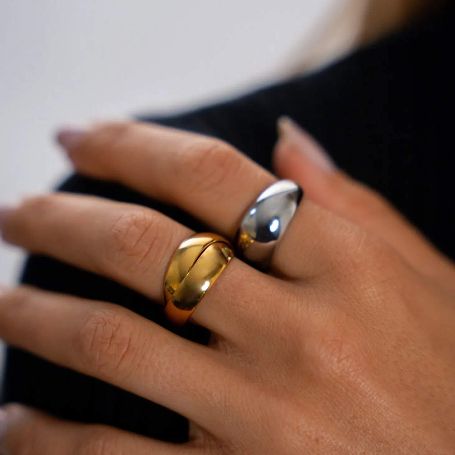 Iris Interlocking Ring sold by IceLink product image thumbnail 2