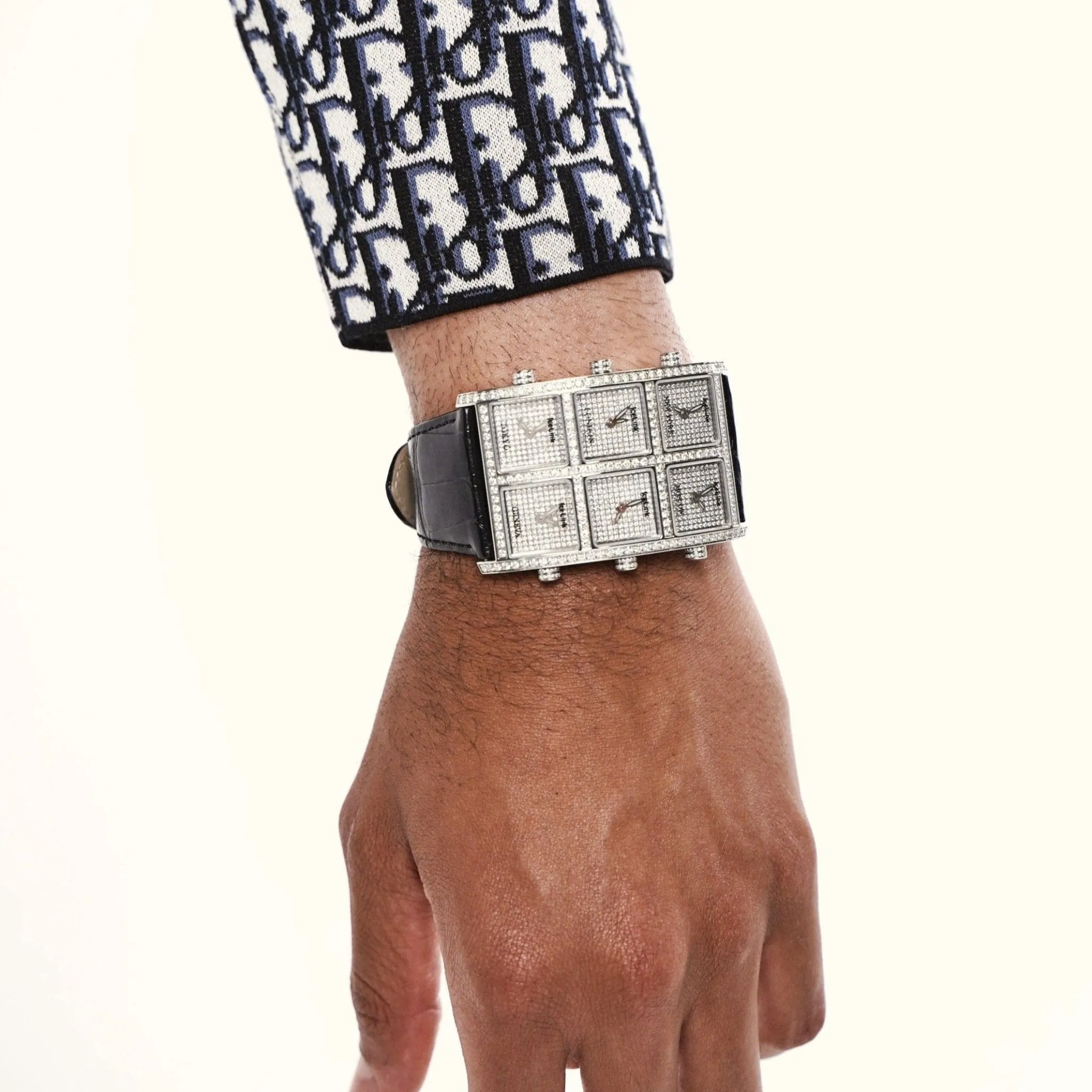 Tigranes 10ct 6TZ Diamond Watch sold by IceLink product image thumbnail 3