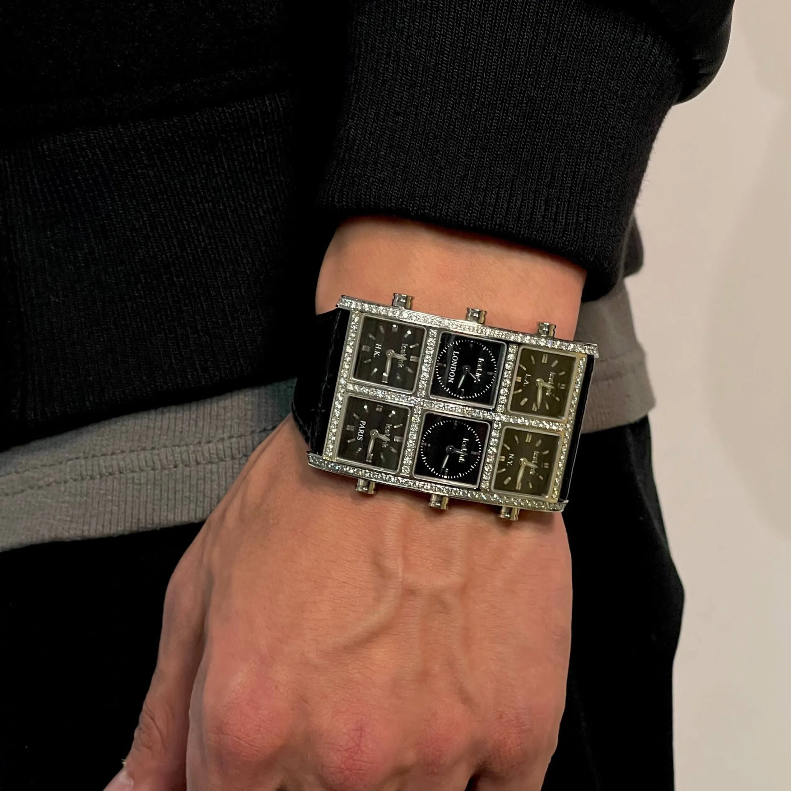 Avaro Diamond 6TZ Watch sold by IceLink product image thumbnail 2