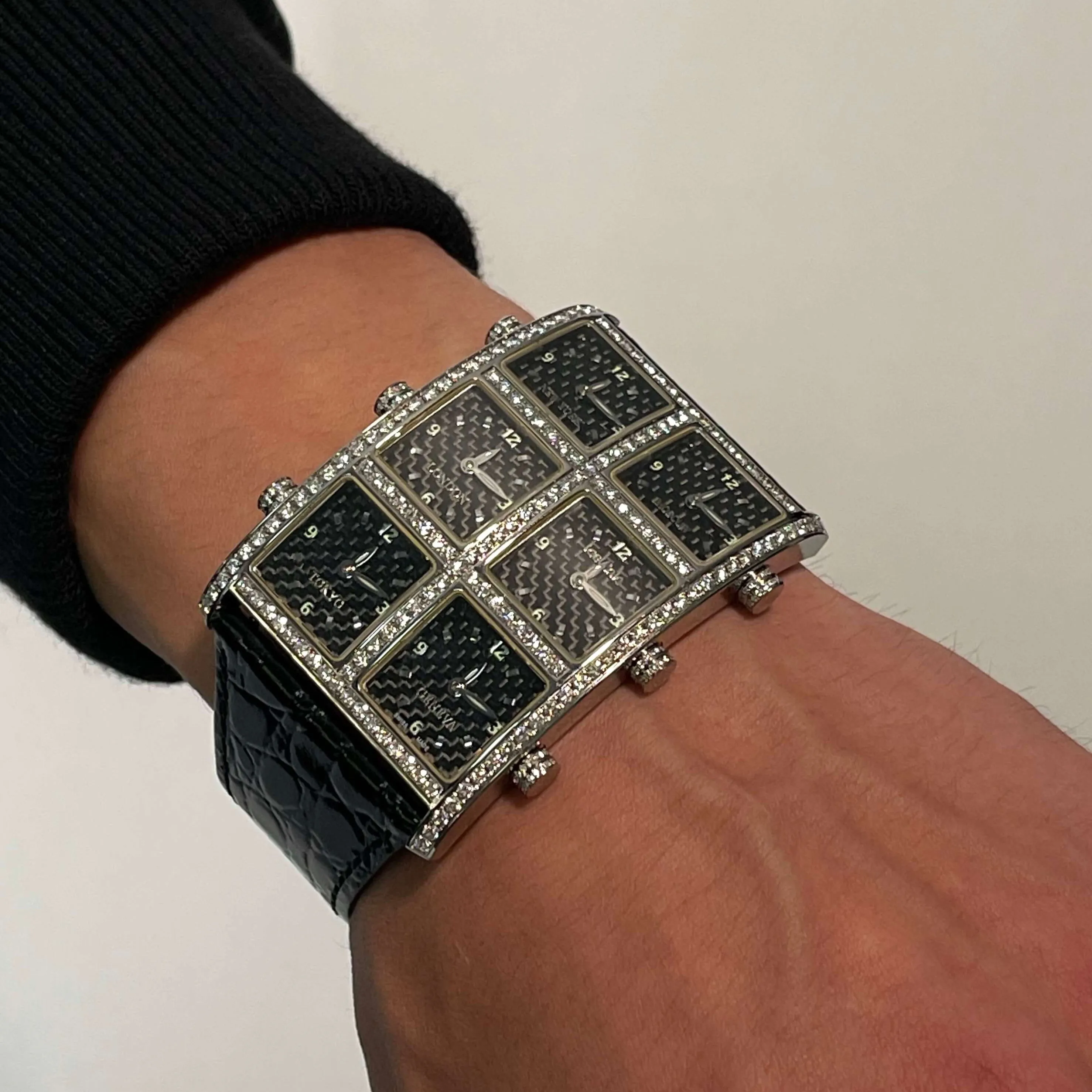 Duran Diamond 6TZ Watch (sample sale) sold by IceLink product image thumbnail 3