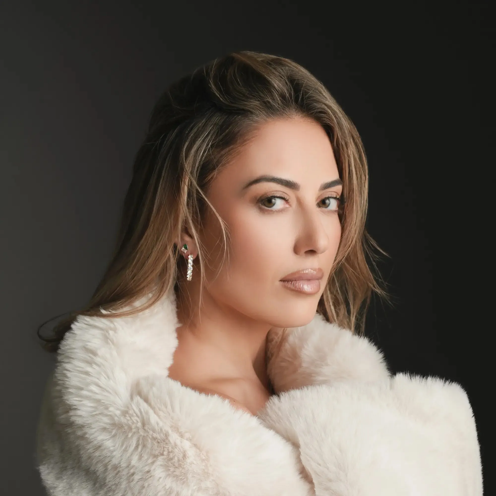 ‘Adele’ Huggies sold by IceLink product image thumbnail 3