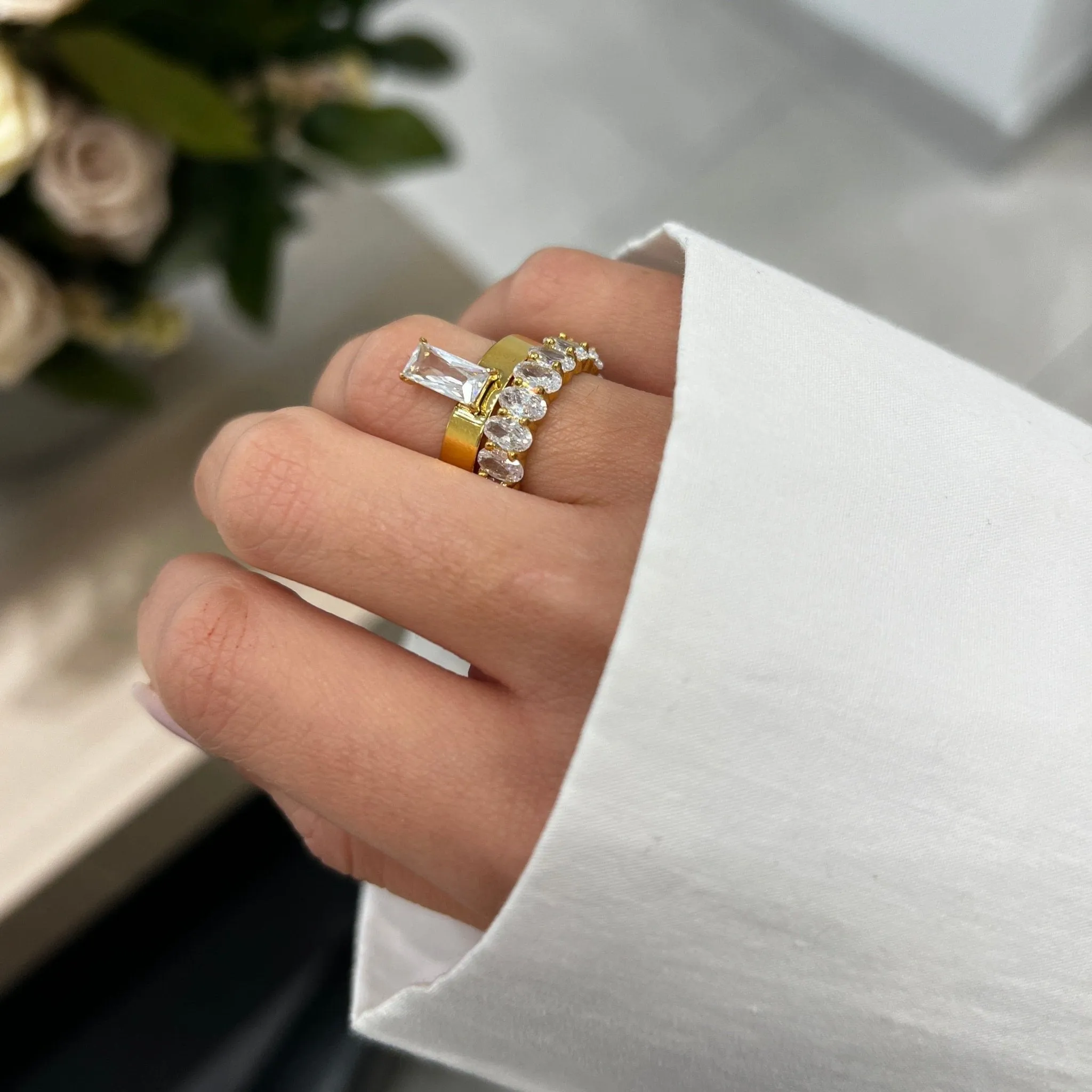 Amor Sui Oval Eternity Ring sold by IceLink product image thumbnail 2