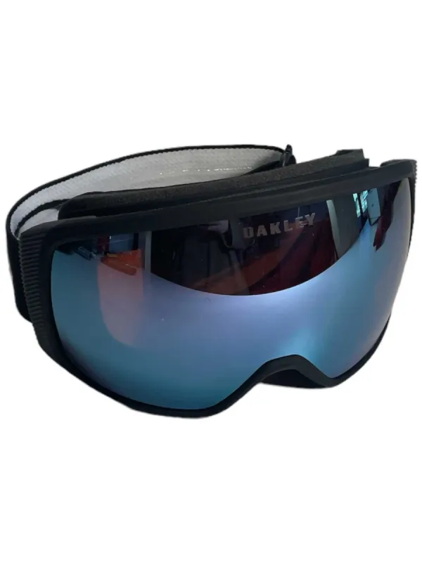 Oakley Flight Tracker M Goggle sold by Out&Back Outdoor