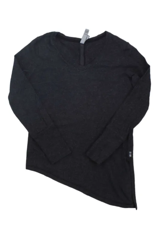 Mountain Hardwear Womens Angled Hem Long Sleeve Shirt sold by Out&Back Outdoor