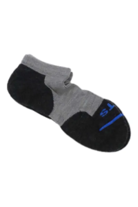 Fits Light Runner Low Hex Sock sold by Out&Back Outdoor