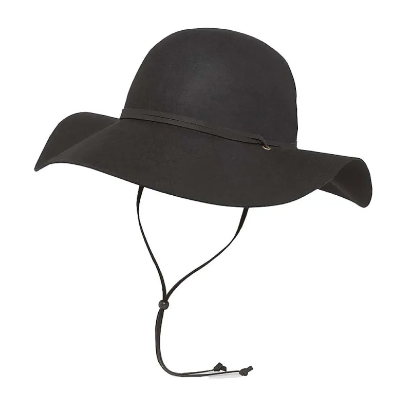 Sunday Afternoons Women's Vivian Hat sold by Out&Back Outdoor