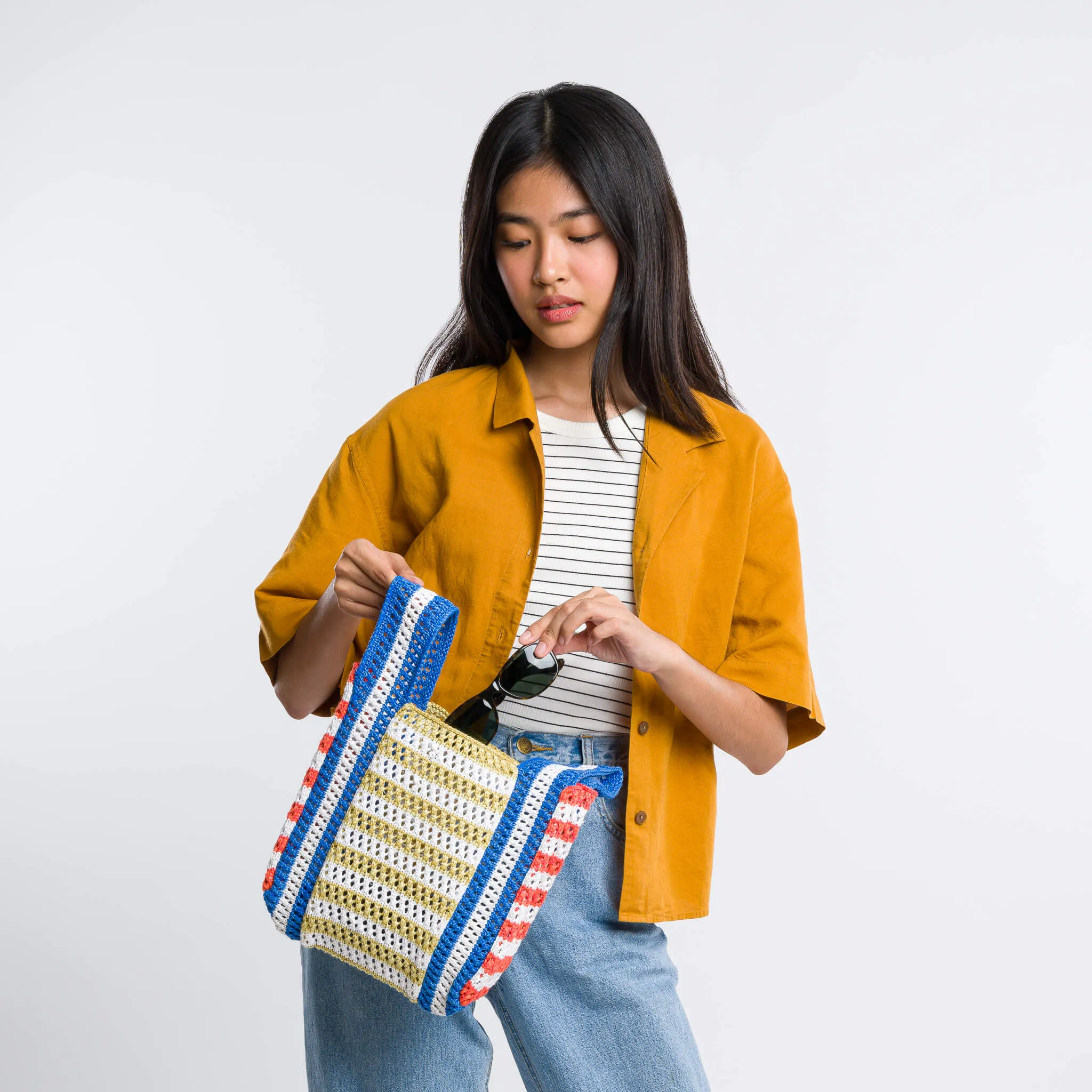 Stripe Mini Raffia Bag sold by Verloop LLC product image thumbnail 5