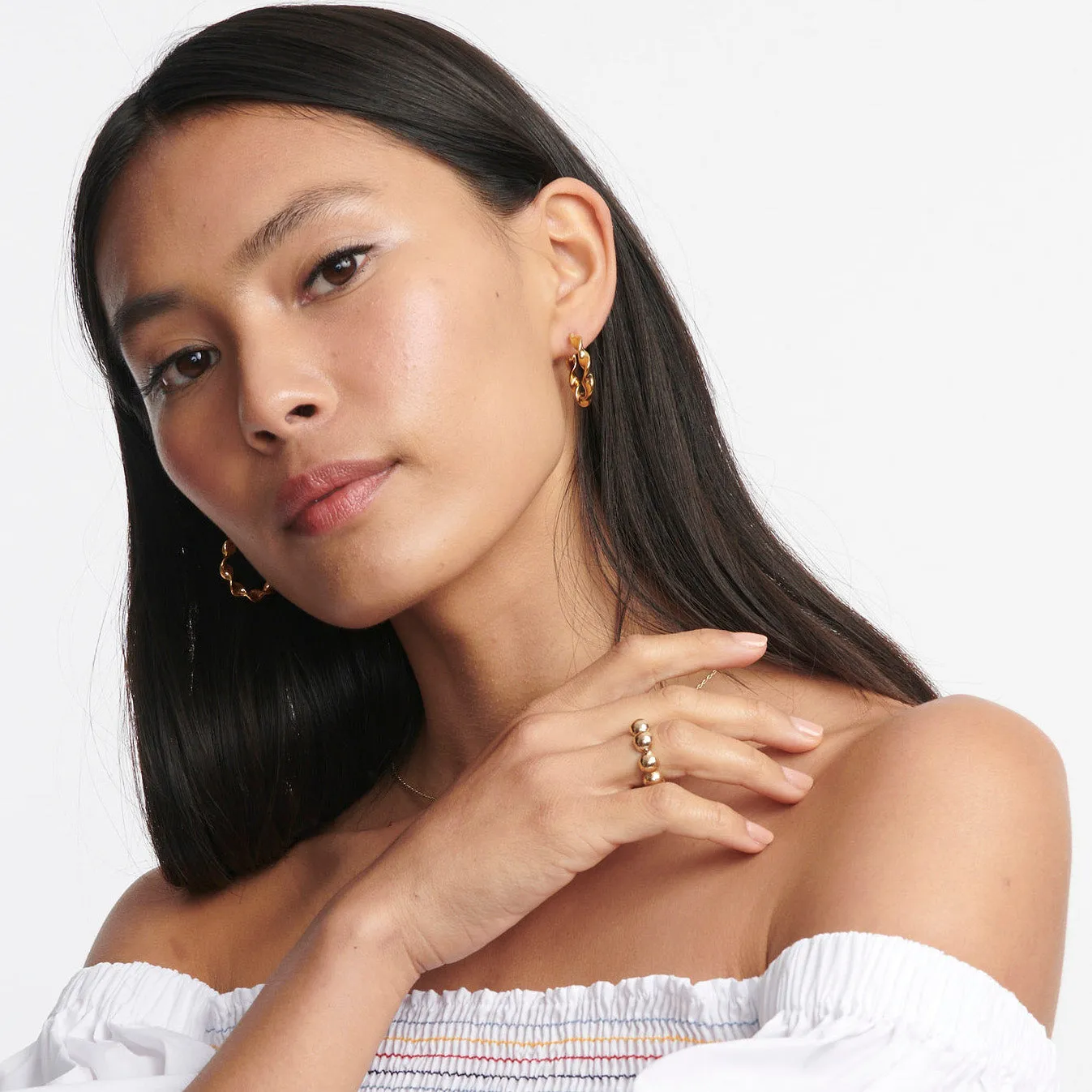 Twisted Helium Hoops sold by Ariel Gordon Jewelry product image thumbnail 3