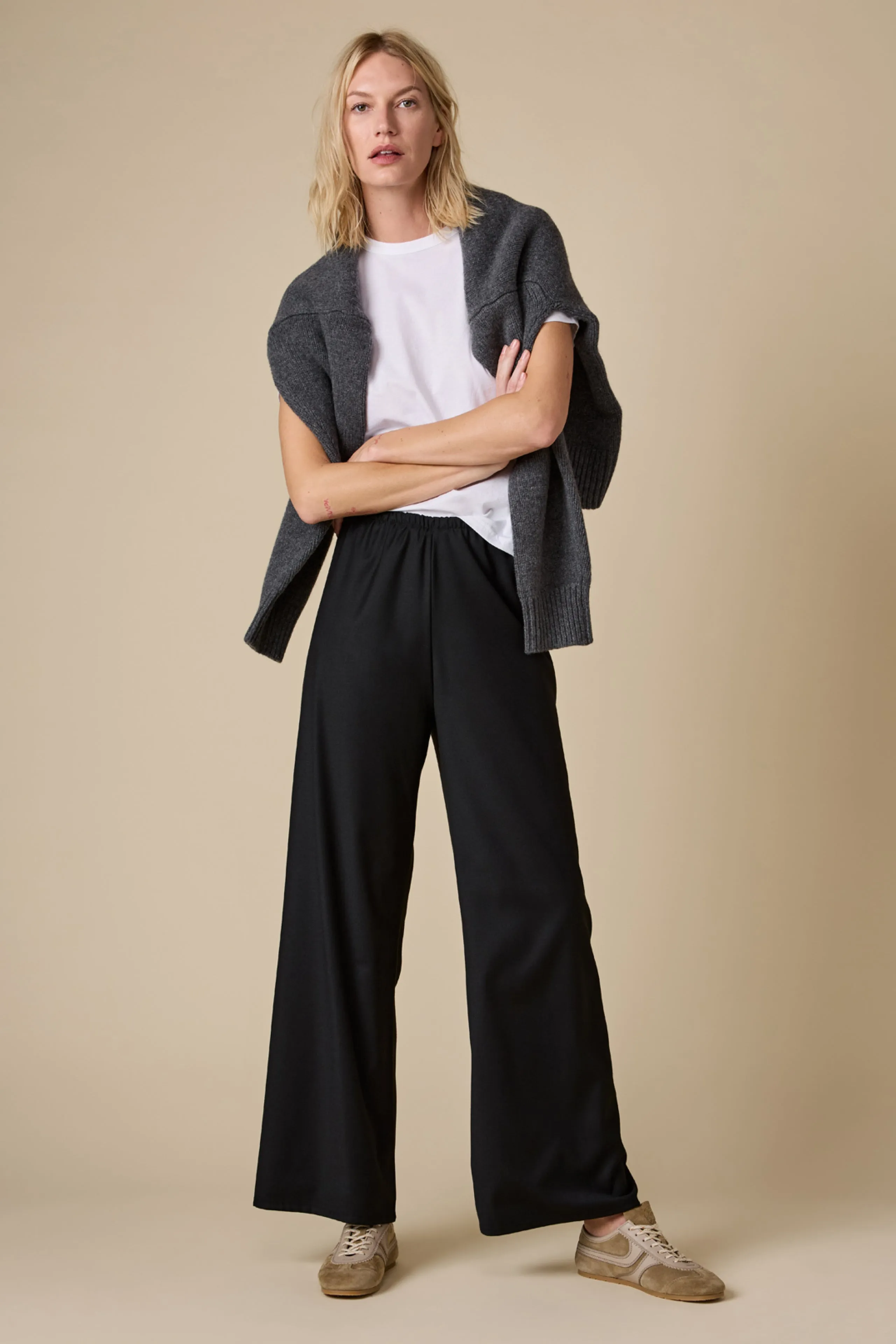 The Everything Pant in Black sold by Sold Out NYC product image thumbnail 2