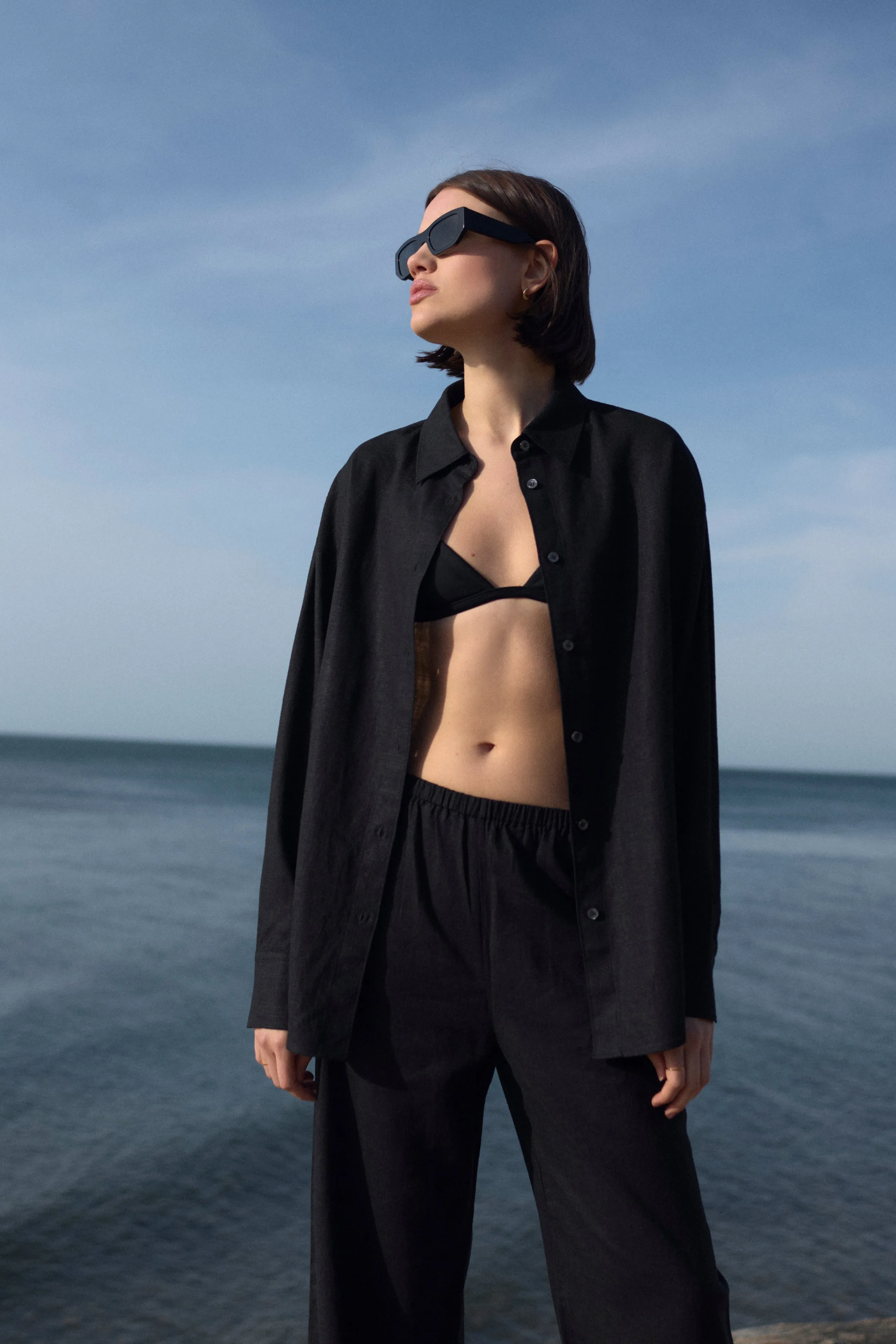 The Linen Everything Shirt in Black sold by Sold Out NYC product image thumbnail 4