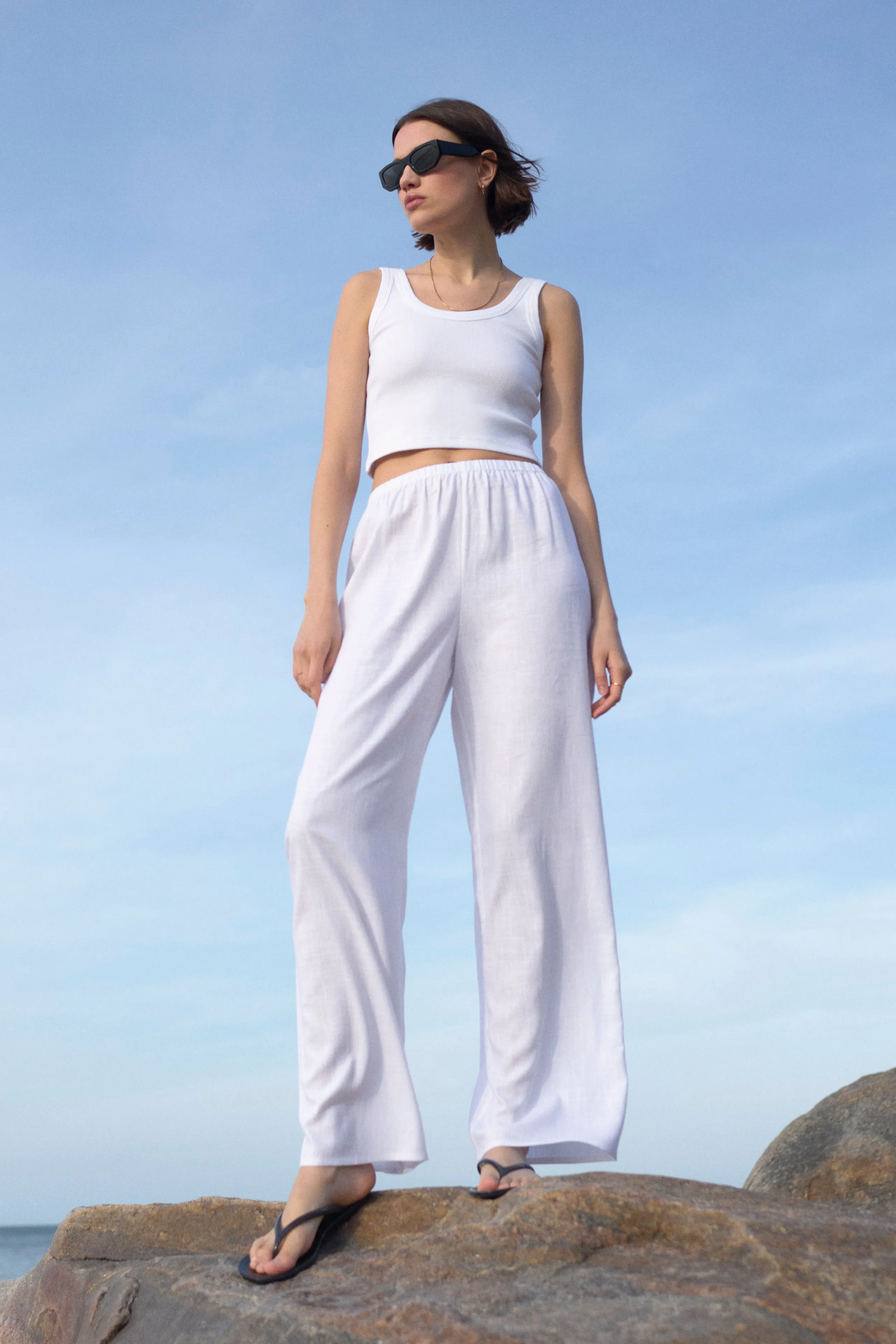 The Linen Everything Pant in White sold by Sold Out NYC product image thumbnail 4