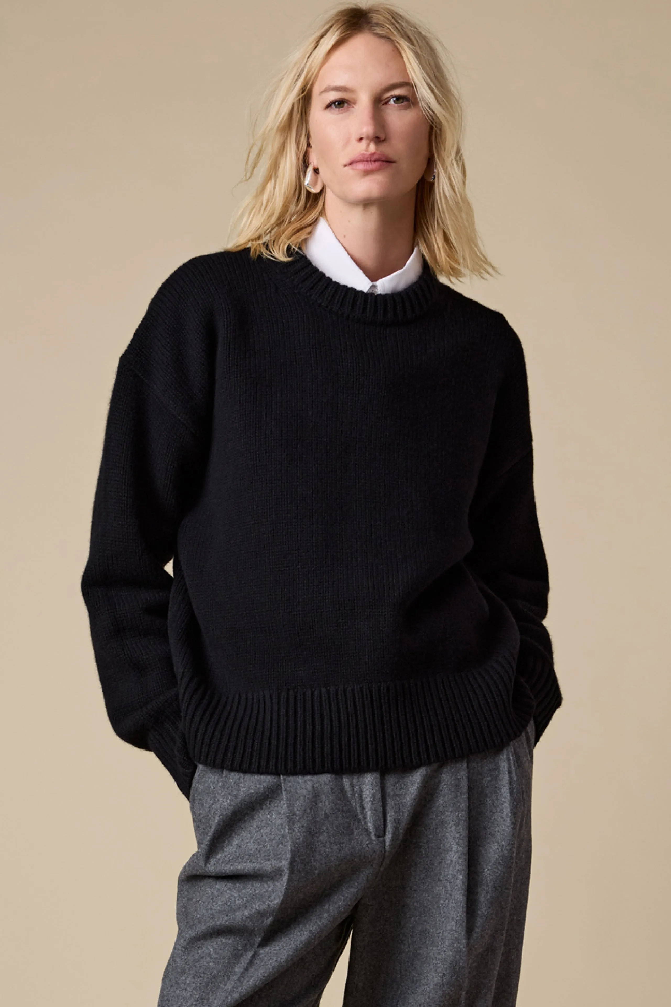 The Cashmere Signature Crew in Black sold by Sold Out NYC product image thumbnail 5