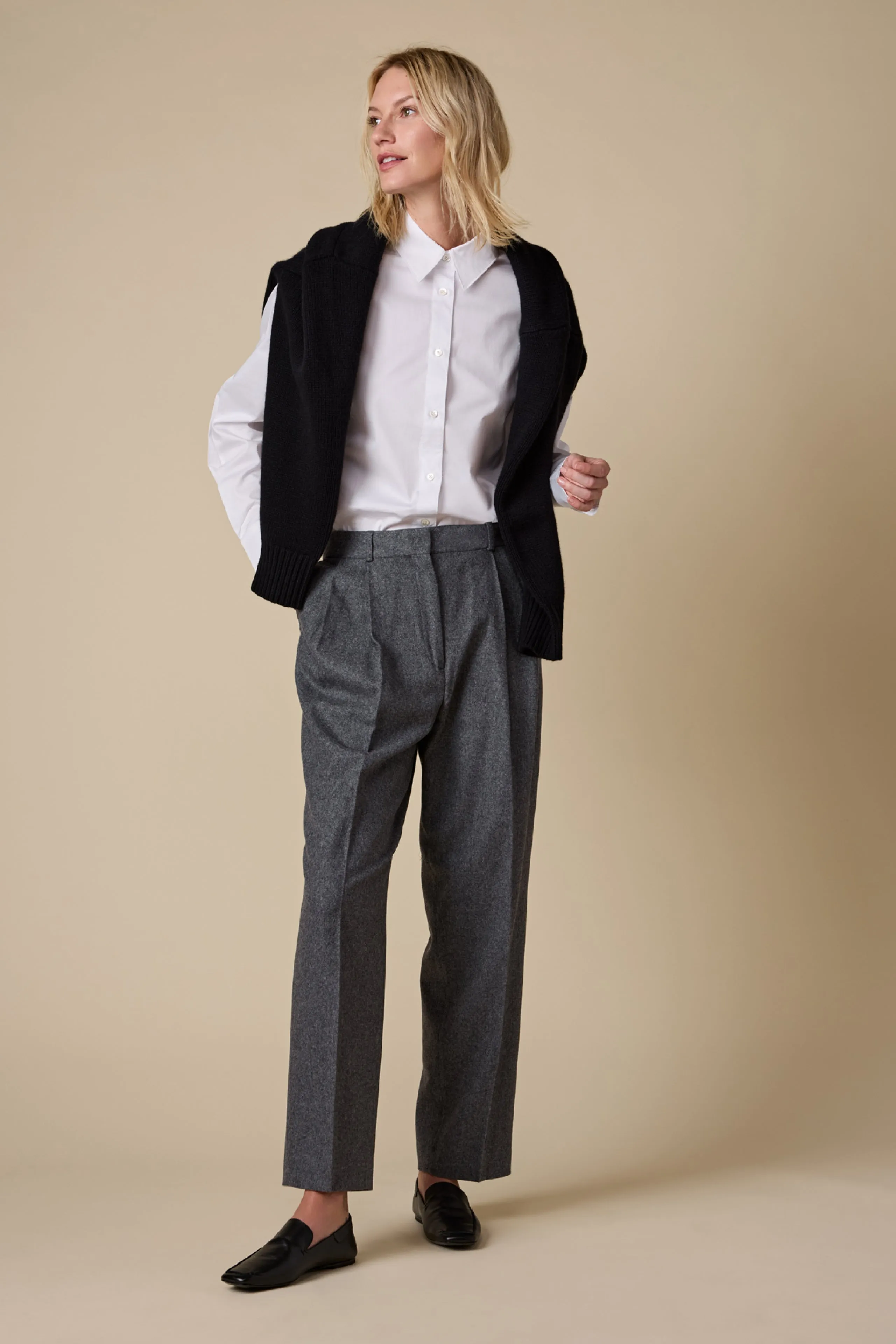 The Cashmere Signature Crew in Black sold by Sold Out NYC product image thumbnail 3