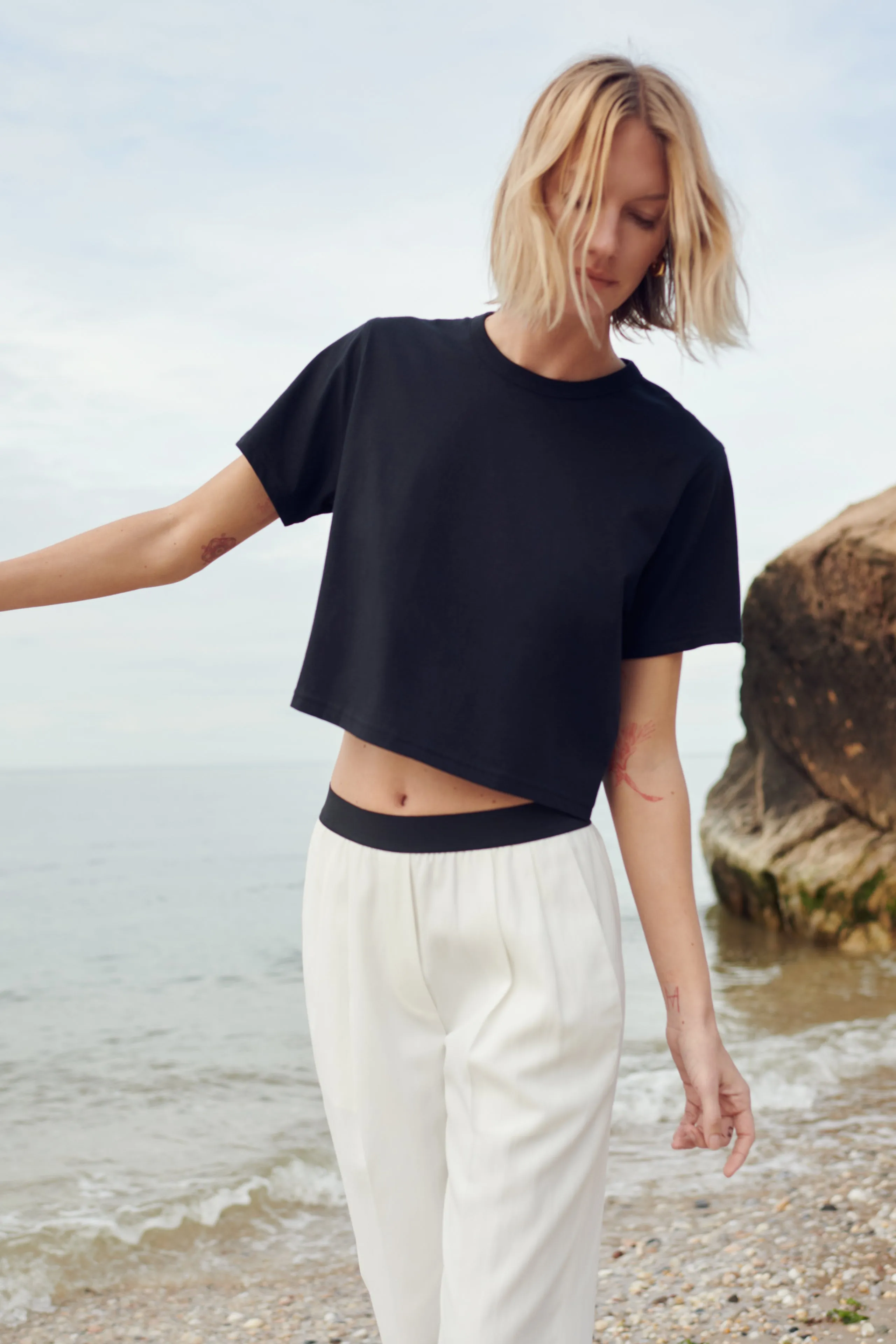 The Cropped Perfect Tee In Black sold by Sold Out NYC product image thumbnail 4