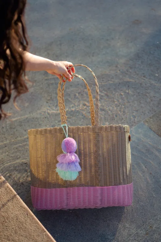 Cafe con Rosa Citron Tote sold by Squeeze De Citron