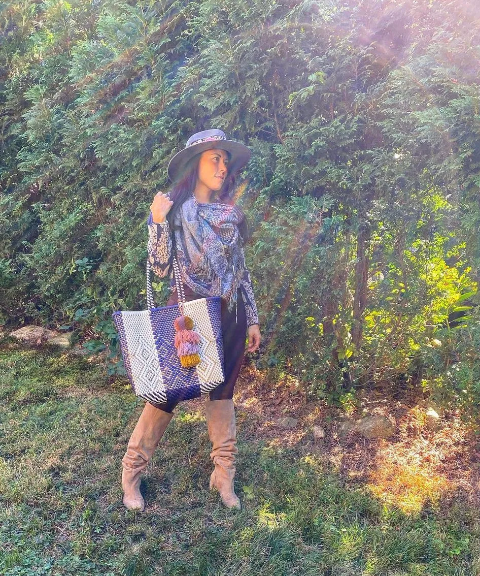 Binney Citron Tote sold by Squeeze De Citron