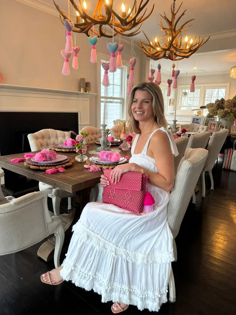 Clutch - Neon Pink Blooms Citron sold by Squeeze De Citron product image thumbnail 3