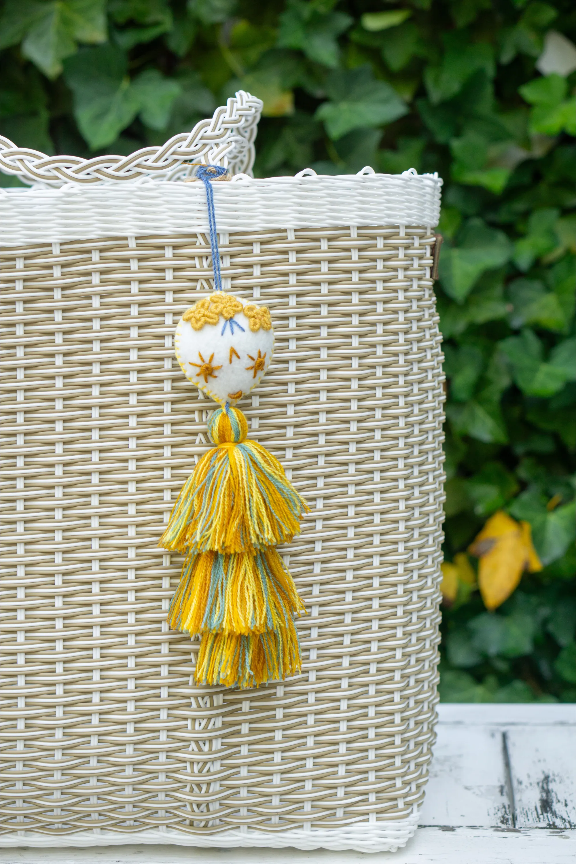 JuJu Pom sold by Squeeze De Citron product image thumbnail 4