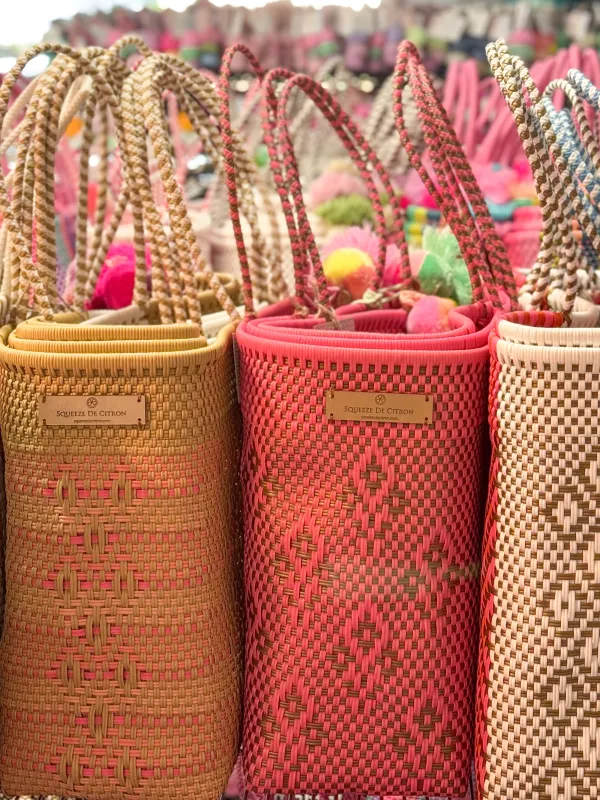 Fix Label sold by Squeeze De Citron