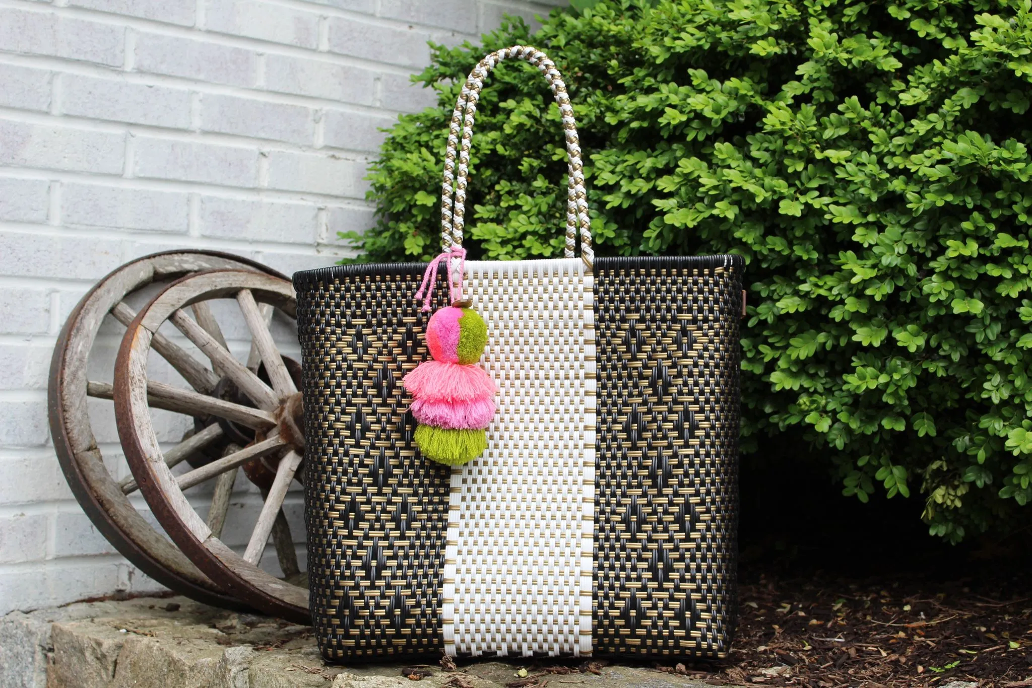 Yin Yang Gold Citron Tote sold by Squeeze De Citron product image thumbnail 2