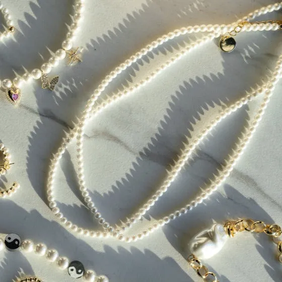 Single Strand Pearl Necklace sold by The Sis Kiss product image thumbnail 2