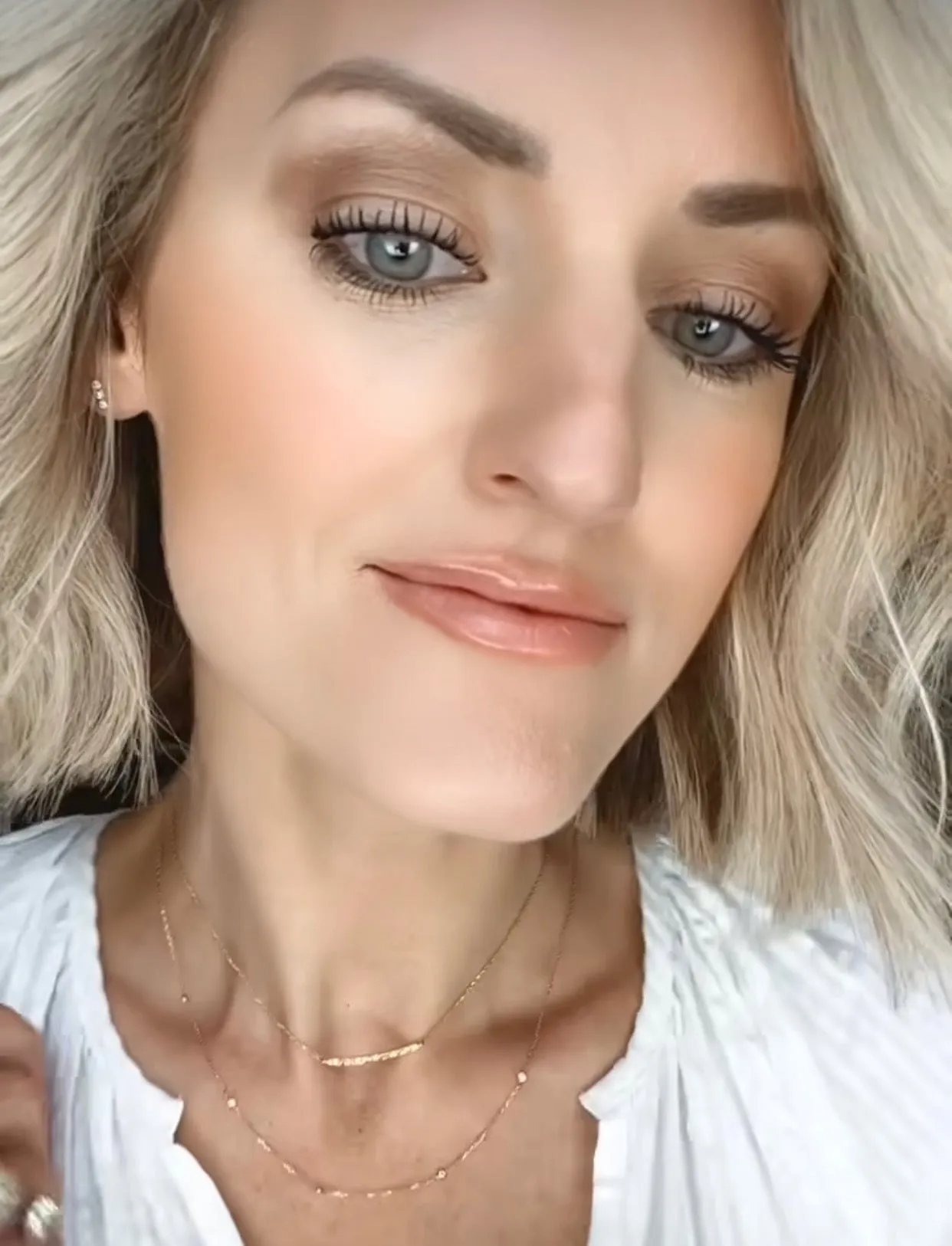 Loverly Crystal Bar Earrings sold by The Sis Kiss product image thumbnail 3