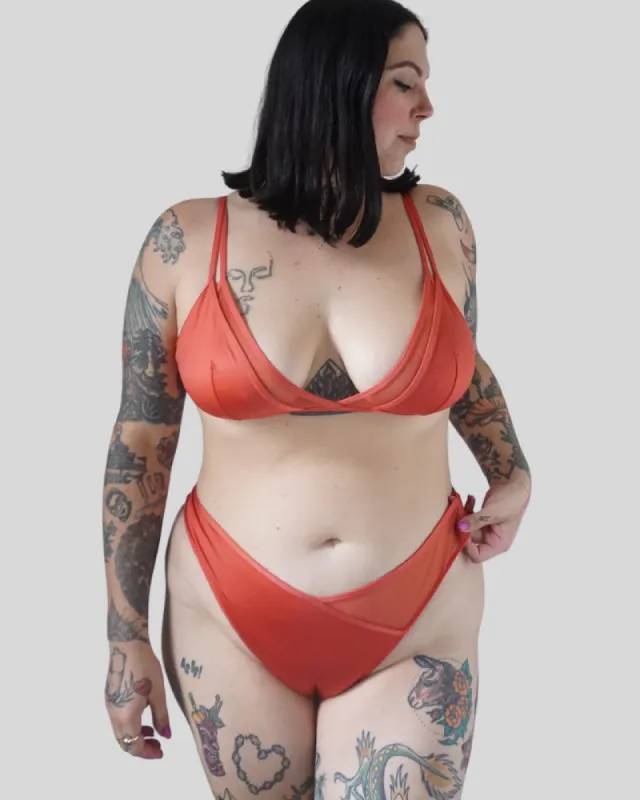 Scarlett Micro & Mesh Bralette and V-Front Thong Set made by Underclub