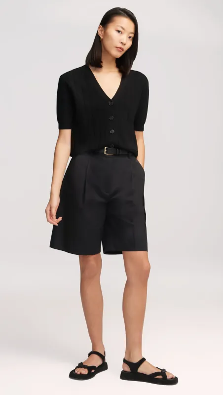 Pleated Shorts in Cotton Twill | Black sold by Argent