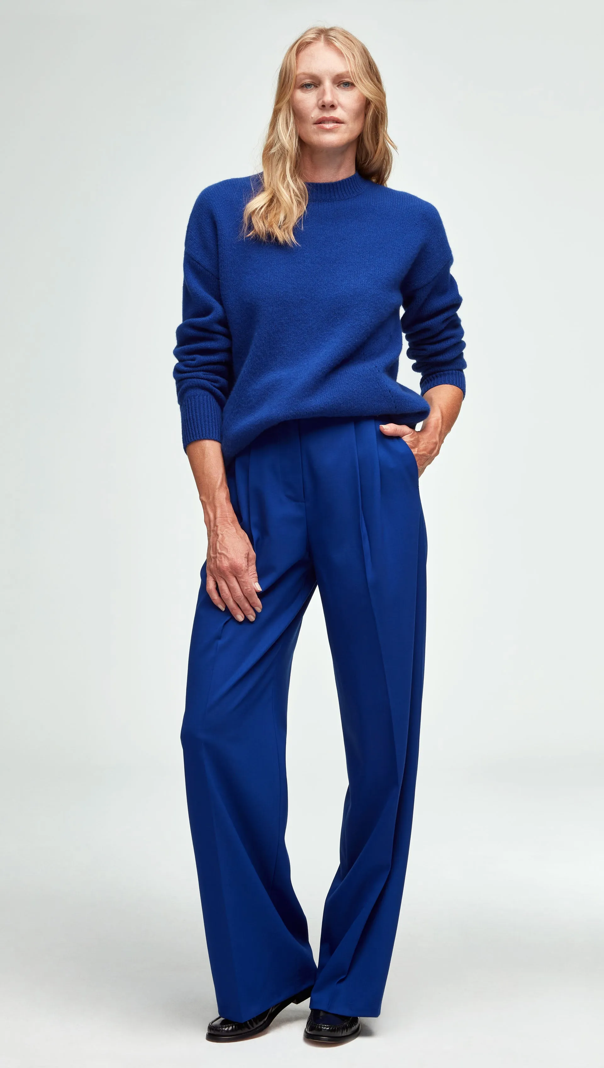 Oversized Sweater in Wool-Cashmere | Cobalt sold by Argent product image thumbnail 4