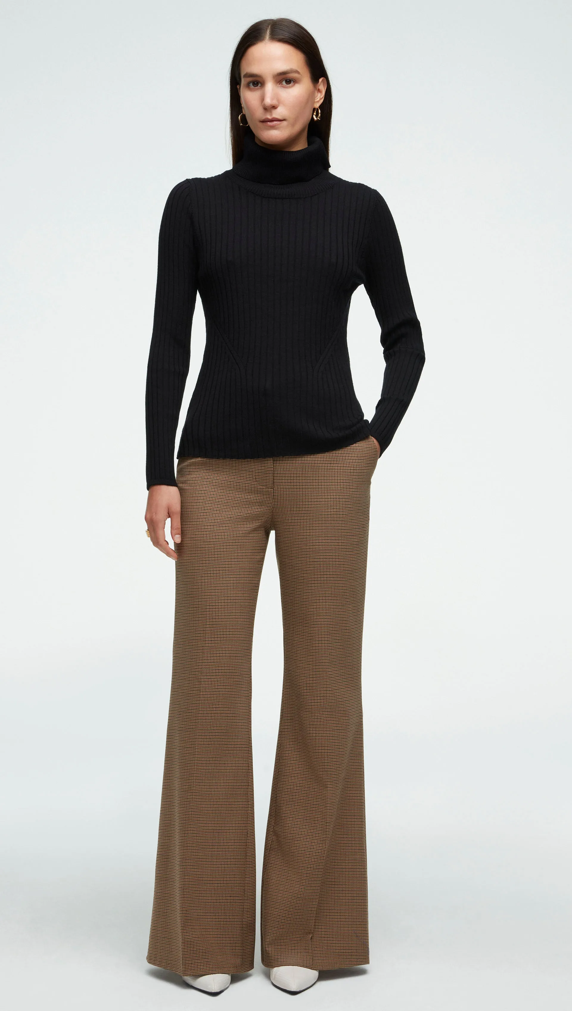 Ribbed Turtleneck in Merino Wool | Black sold by Argent product image thumbnail 4