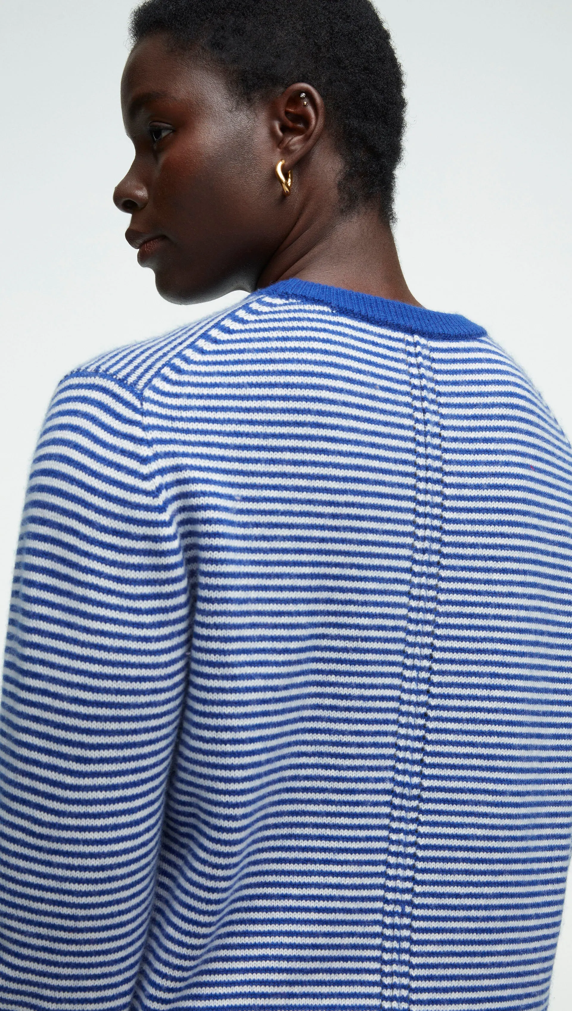 Striped Crewneck Sweater in Wool-Cashmere | Ivory/Cobalt sold by Argent product image thumbnail 4