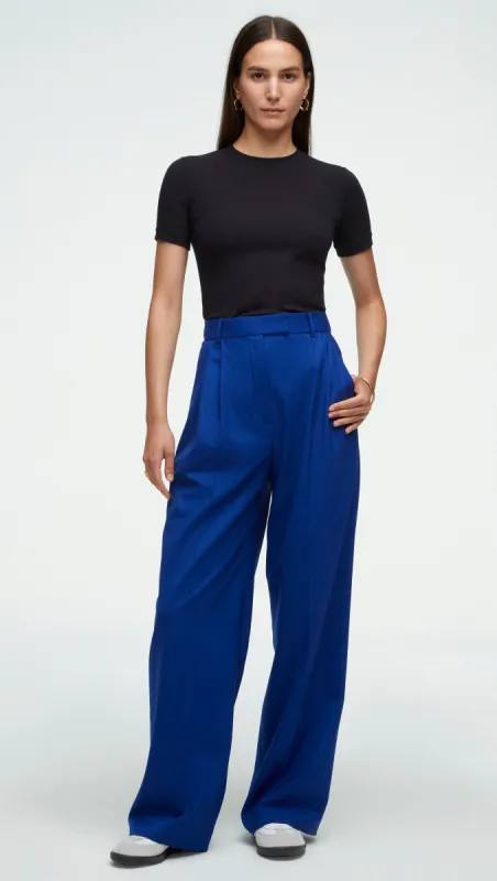 Pleated Trouser in Seasonless Wool | Cobalt sold by Argent