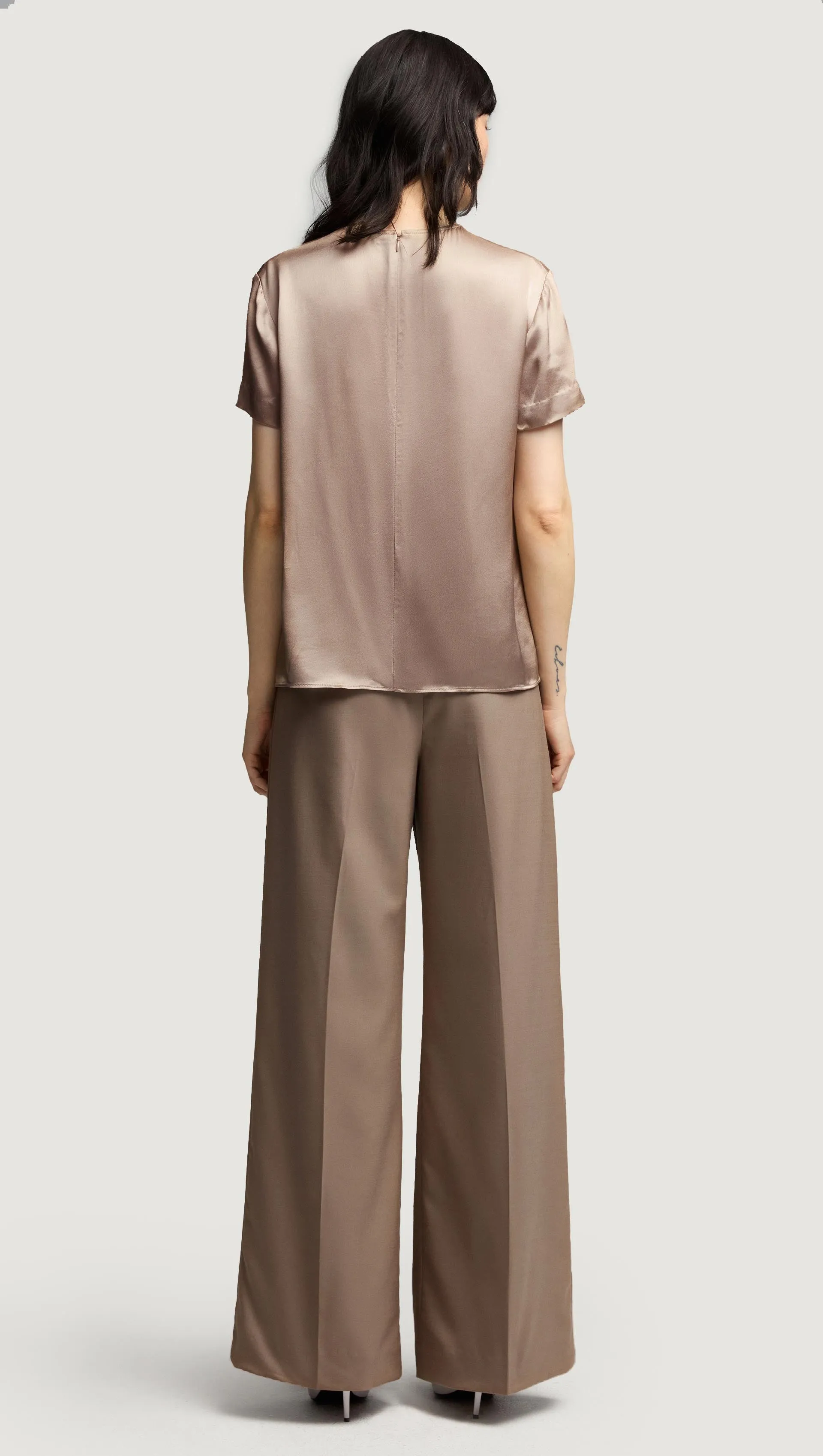 Single Pleat Trouser in Seasonless Wool | Taupe sold by Argent product image thumbnail 4