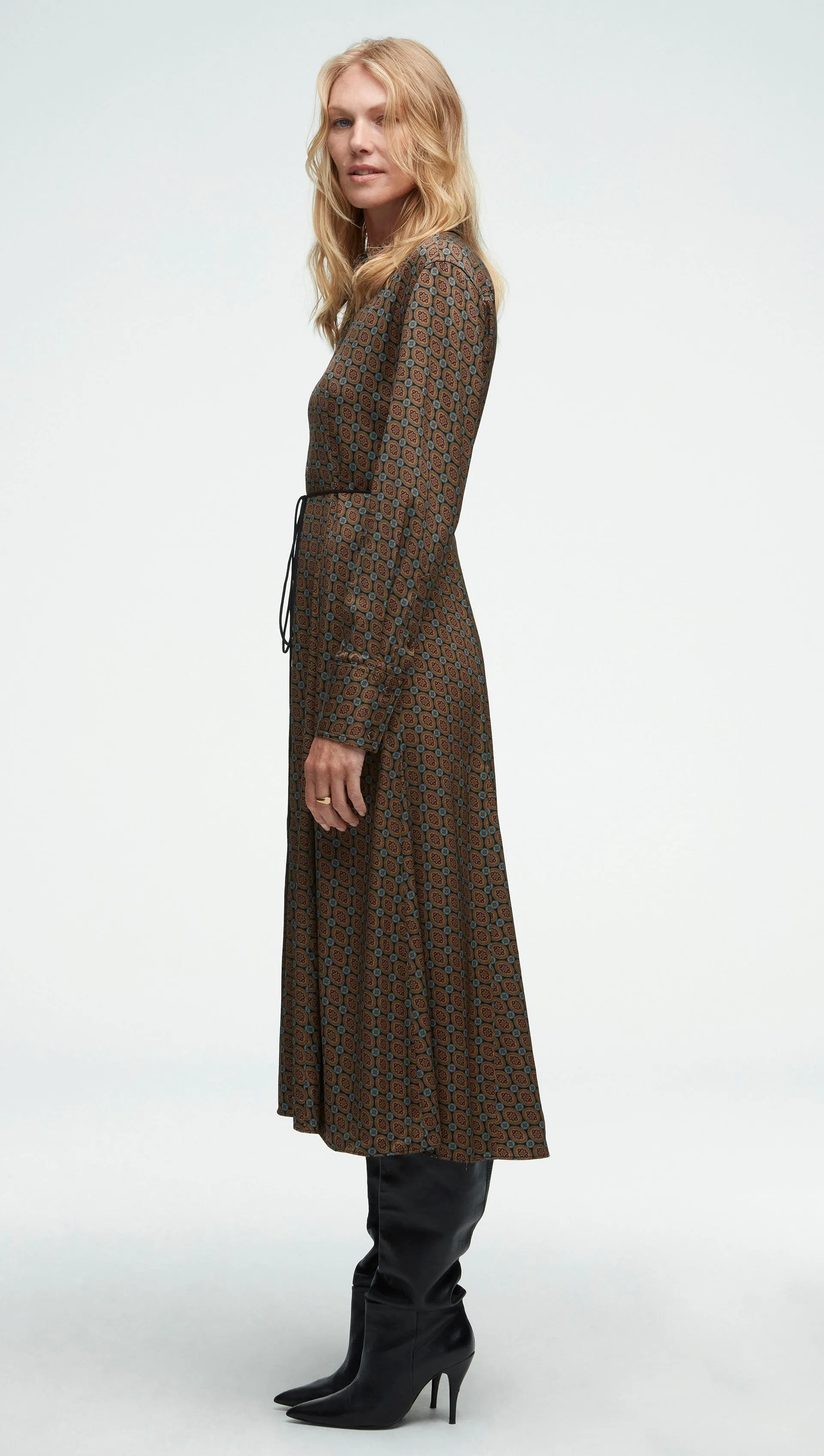 Soft Shirt Dress in Viscose Twill | Medallion Print sold by Argent product image thumbnail 3