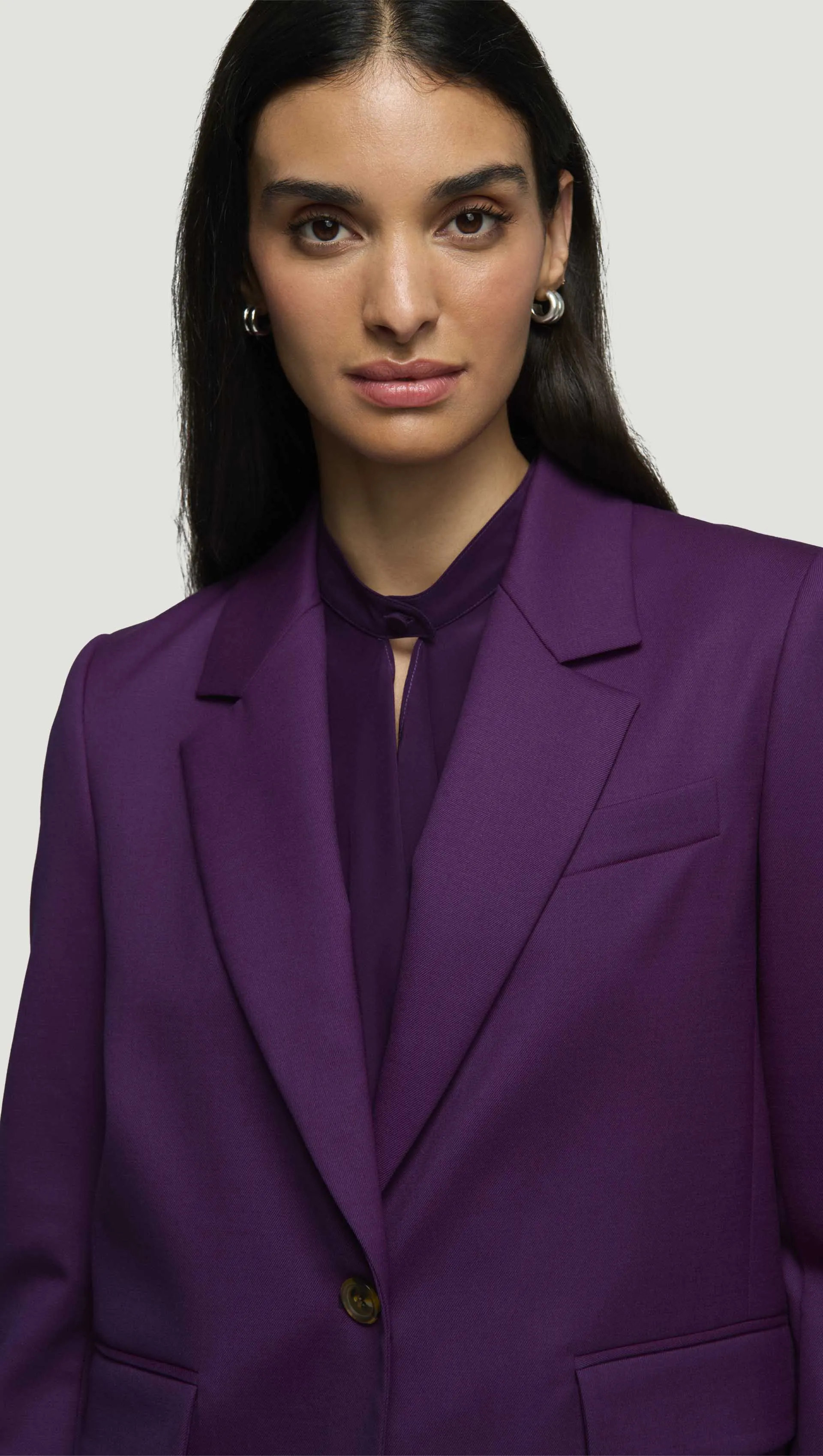 Notch Lapel Blazer in Seasonless Wool | Grape sold by Argent product image thumbnail 2
