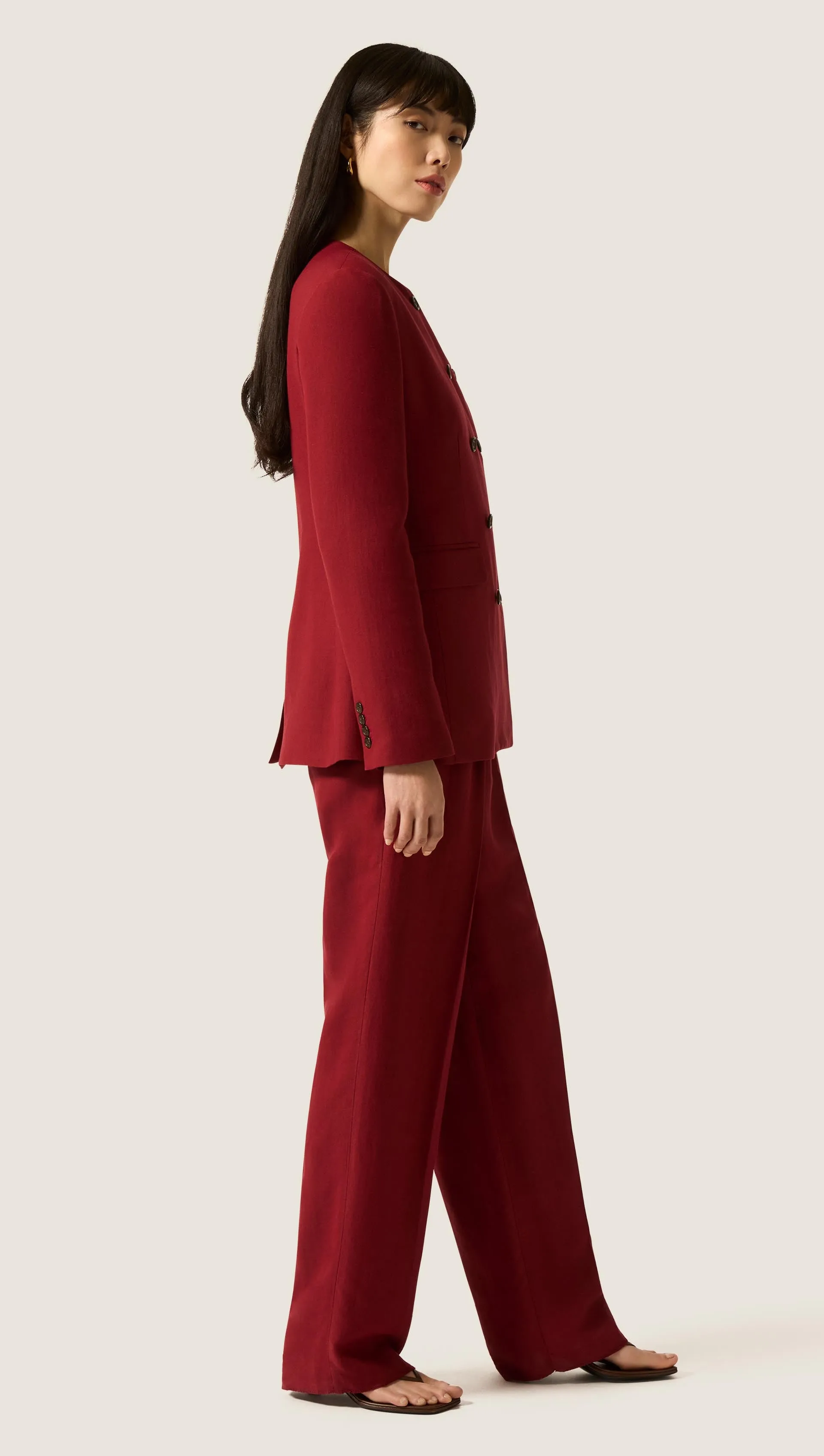 Double-Breasted Crewneck Blazer in Viscose Linen | Maroon sold by Argent product image thumbnail 4