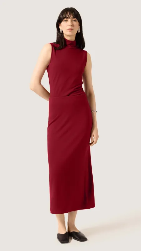 Slim Skirt in Wool Jersey | Maroon made by Argent