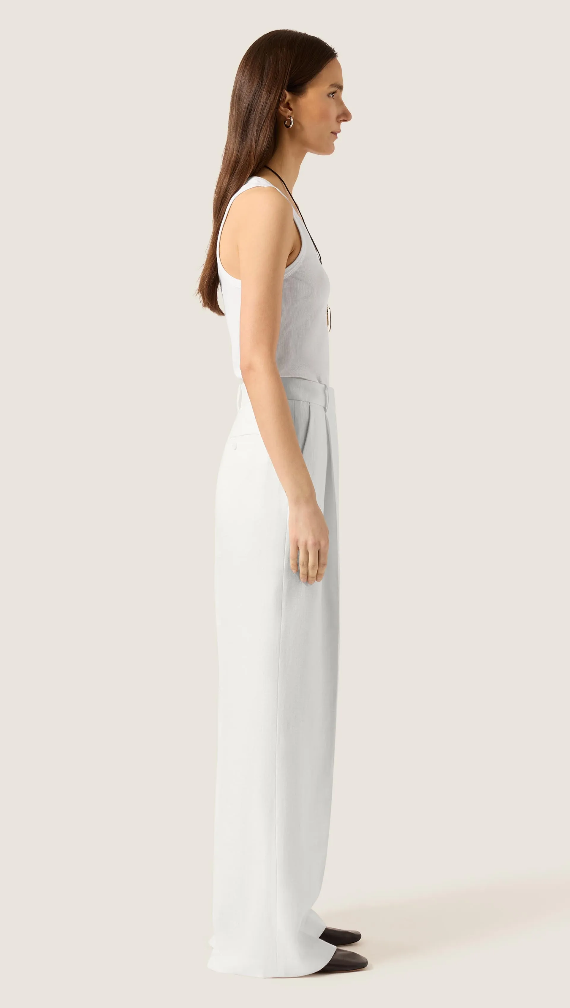 Single Pleat Trouser in Viscose Linen | Ivory sold by Argent product image thumbnail 3