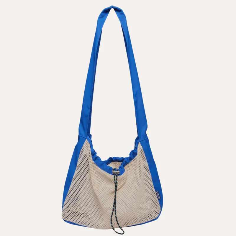 THE NET.ZERO MODERN FISHERMAN CROSSBODY BAG / COBALT made by BYBBA