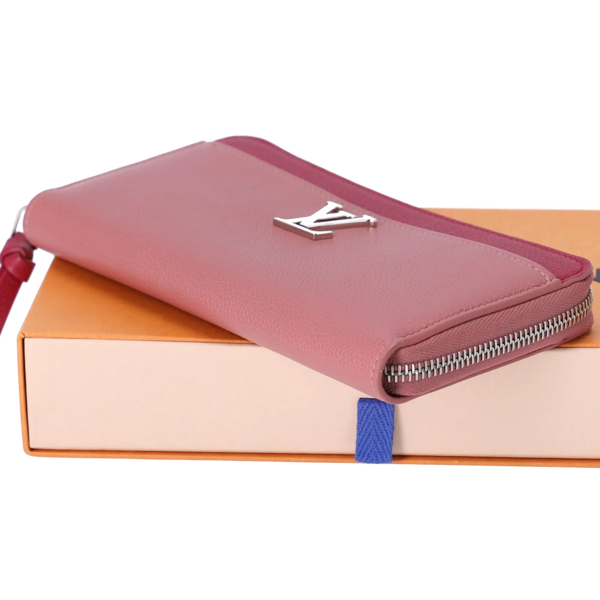 Louis Vuitton Lock Me Zippy Wallet M62949 Rose Poudoir Redouin Pink sold by Gaby's Bags product image thumbnail 5