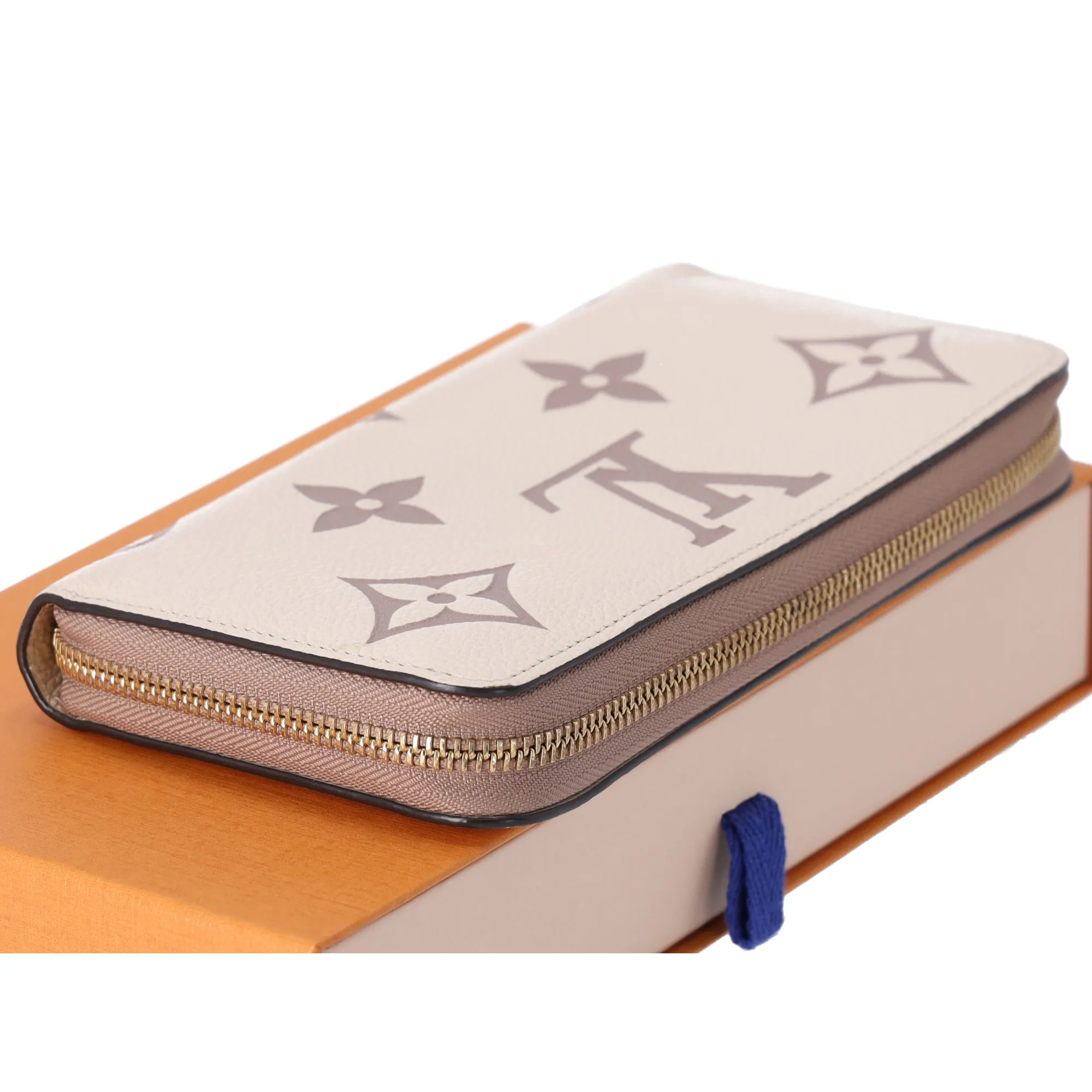 Louis Vuitton Zippy Wallet Bicolor Monogram Amplant M80116 Creme Bois de Rose sold by Gaby's Bags product image thumbnail 4