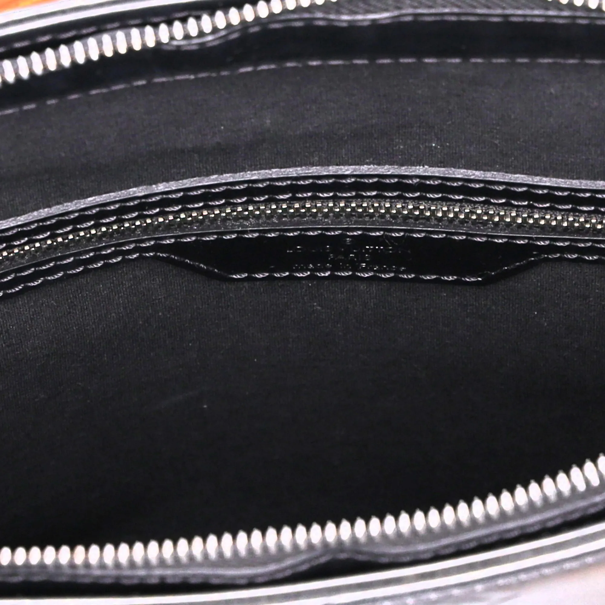 Louis Vuitton Mat Wilwood Handbag Monogram Vernis Black sold by Gaby's Bags product image thumbnail 5