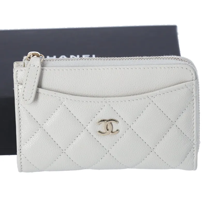 CHANEL Matelasse Card  Wallet AP3179 Light Gray Grained Shiny Caviar Leather sold by Gaby's Bags